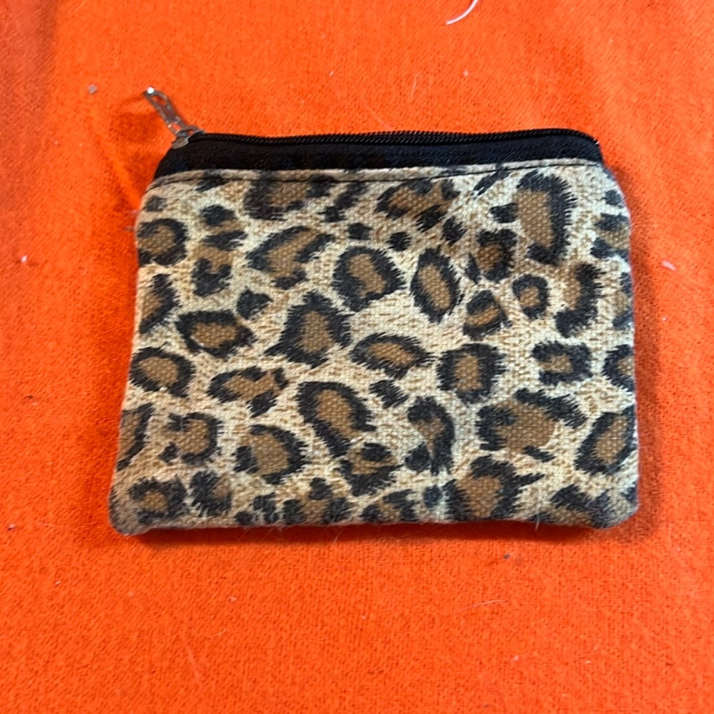 Sturdy little coin purse